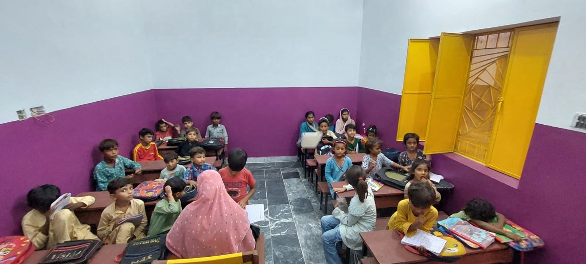 A classroom lesson at HopeFans School